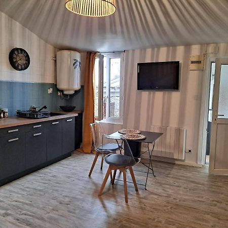 Studio Renove Et Patio Pour Velo Apartamento Rochefort  Exterior foto